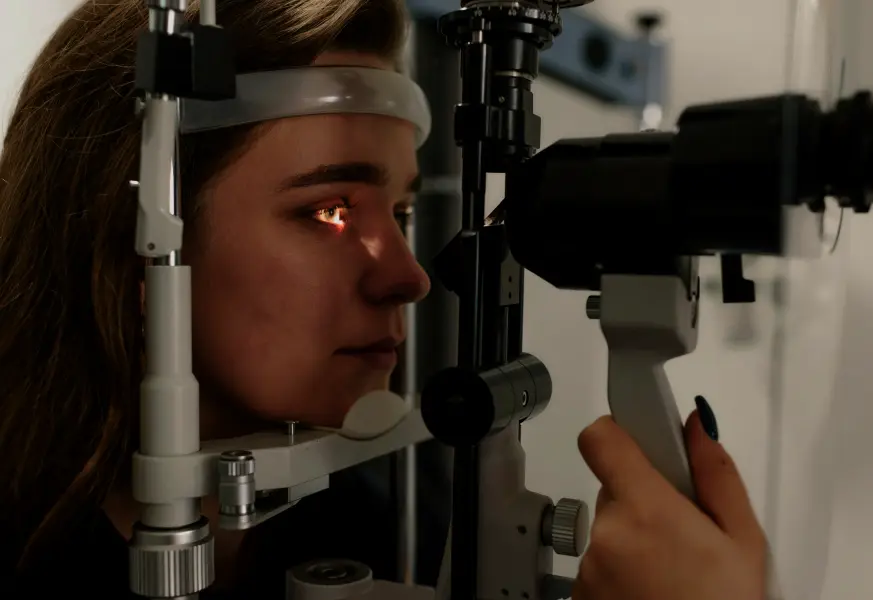 망막 이식 수술 전 검사